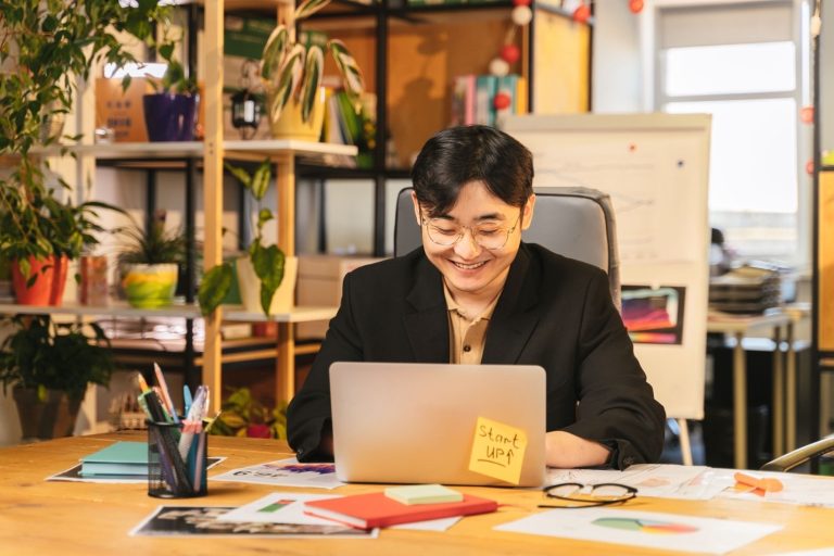 5 Singapore Entrepreneurs Who Started with Almost Nothing