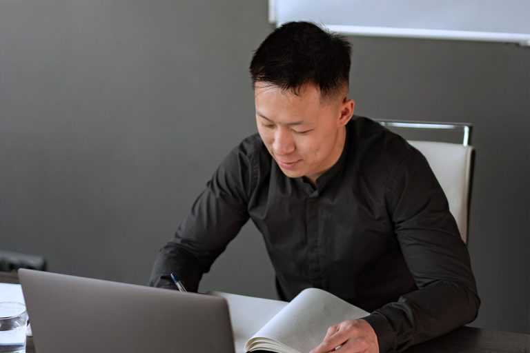 6 Inspiring Founder Stories Every Entrepreneur Should Read
